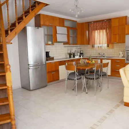 Mary's Dreams * Symi